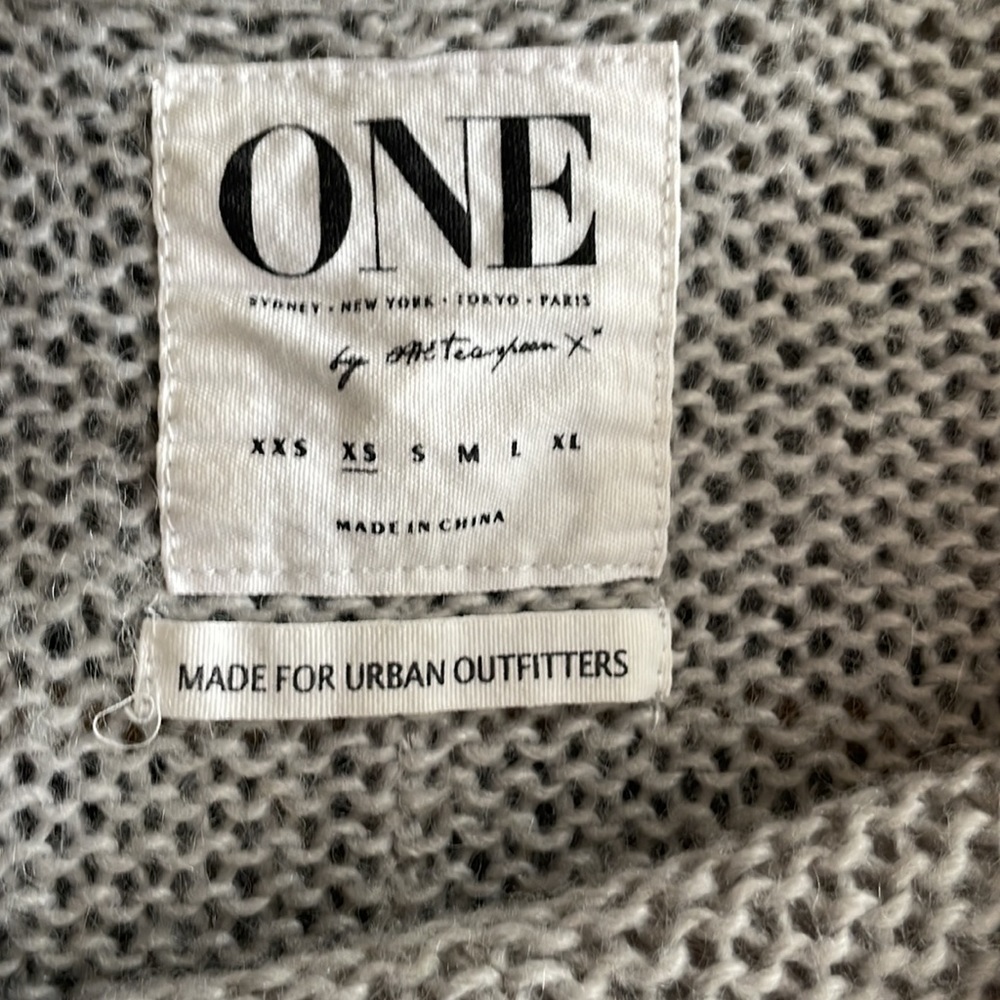 Sweater - Picture 2 of 3